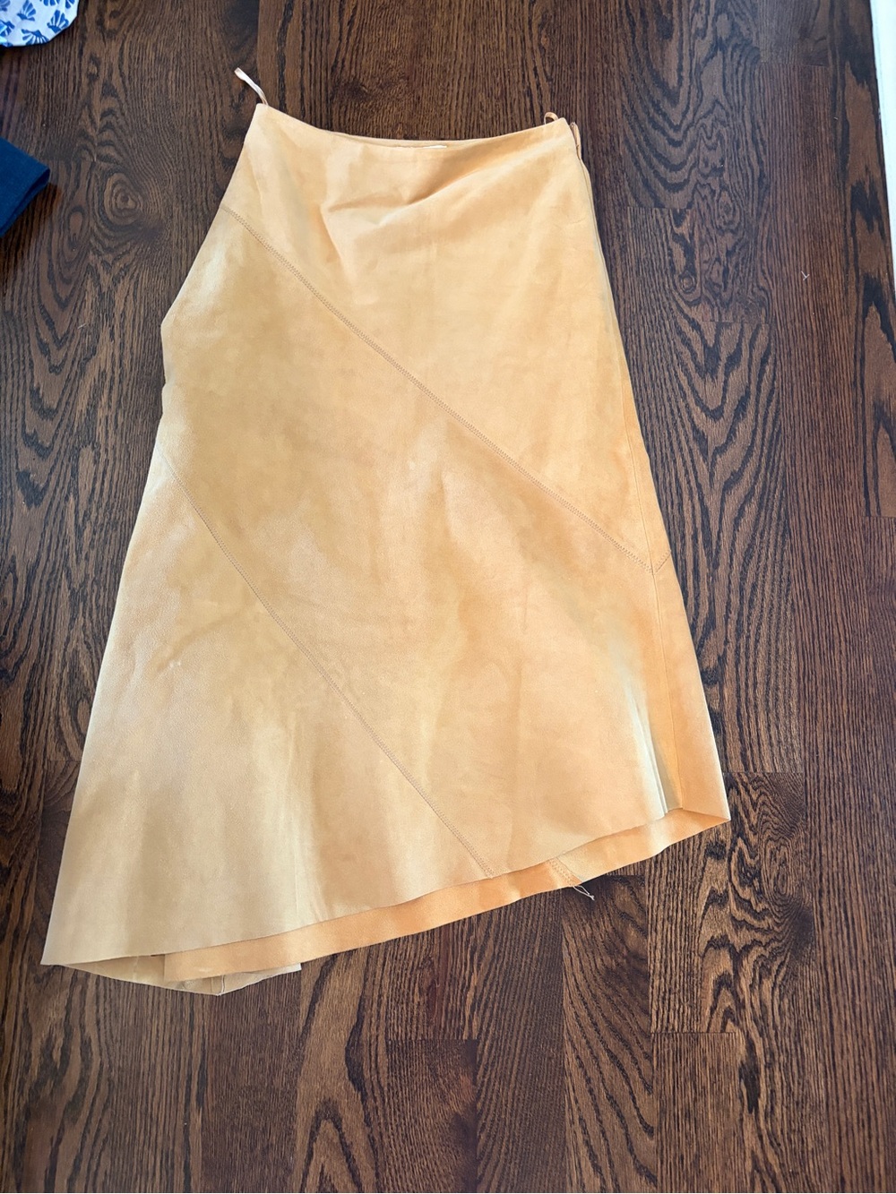 Banana Republic 100% genuine leather Asymmetrical Tan Suede Midi Skirt Y2K Sz 2